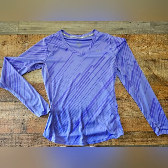 Womens Nike long sleeve purple medium shirt - Picture 1 of 2